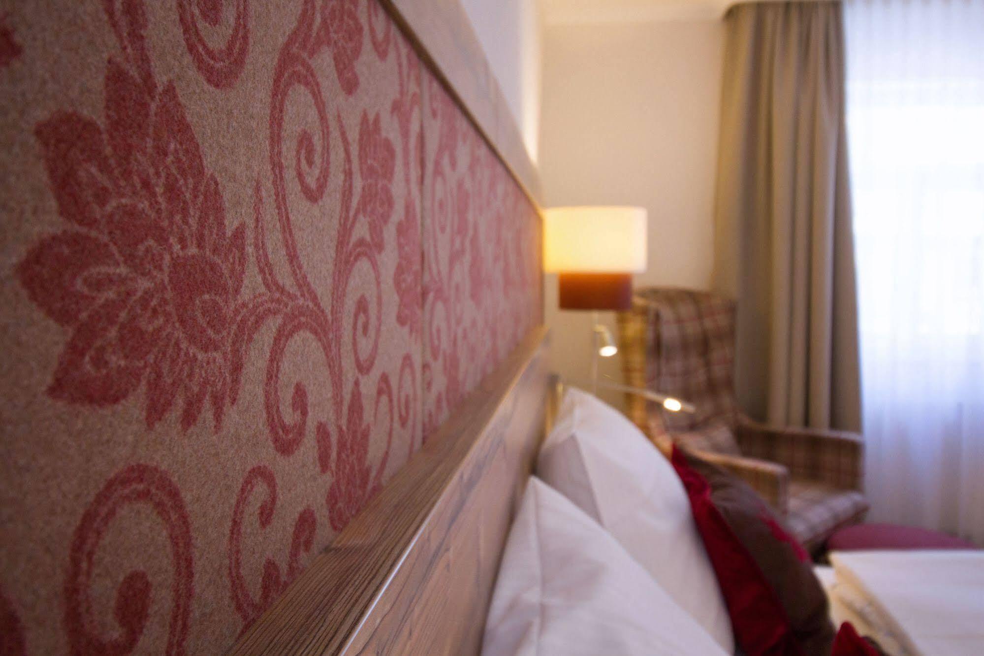 Romantik Hotel Schubert Lauterbach エクステリア 写真